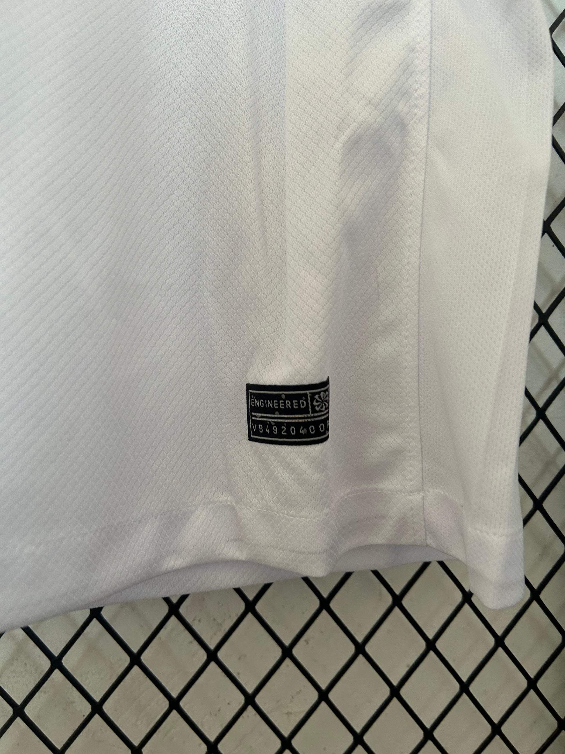 England Home NEW 26 Jersey 2025/20 - Fan - detail shot