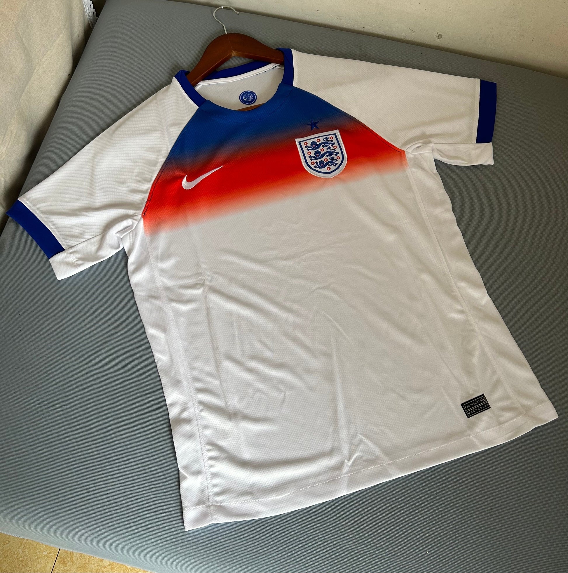 England Home NEW 26 Jersey 2025/20 - Fan - back view