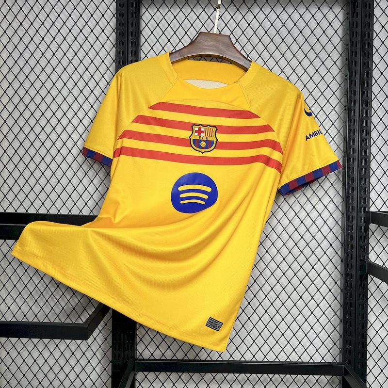 Barcelona Fourth 25 Jersey 2024/20 - Fan - model photo
